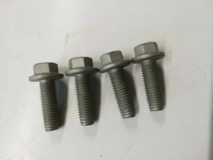 Bolt for front shock absorbers on Discovery 2 TD5 & V8 1998 to 2004 - Picture 1 of 1