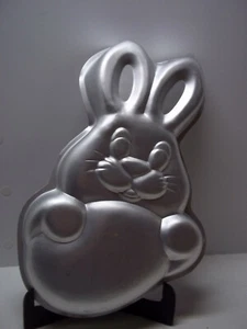 Wilton Bunny Stampo per torte coniglietto Pasqua - Foto 1 di 3