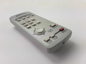 Panasonic Télécommande N2QAYA000001 pour Beamer PT-LB60NTE PT-P1SDE - Photo 1/3