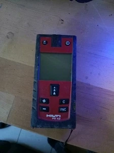 HILTI PD-42 DIGITALER LASER-ENTFERNUNGSMESSER 200 M/650 FUSS REICHWEITE (UD20... - Bild 1 von 2