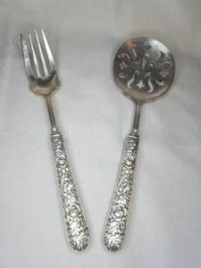 S. Kirk & Son Repousse Sterling Griff Tomatenheber und Serviergabel - Bild 1 von 9