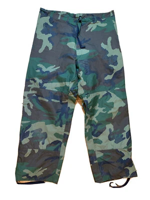 US Army Navy Woodland Camouflage Camo Medium Regular Rain Foul Weather Pants - Image 1 of 4
