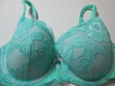 Sujetador Victoria Secret Talla 34D Como Nuevo Con Aros Forrado Demi Ajustable Encaje Floral Foto 1 de 4
