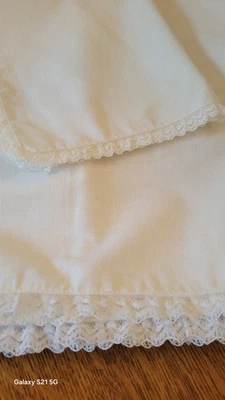 Juego de 12 servilletas de tela blancas con adornos de encaje y servilletas enrollables Foto 1 de 4