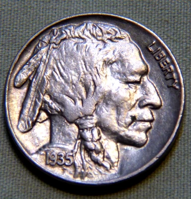 1935 P United States Buffalo Nickel - AU / BU With Full Horn - Lot 965 - Image 1 of 2