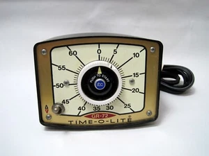 TIME-O-LITE GR-72 Photographic Darkroom Timer WORKS GREAT! - Picture 1 of 3