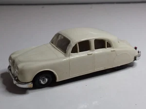 NOREV ANCIEN JAGUAR 2L400 COMPLETE BON ETAT BIEN BRILLANTE SANS BOITE - Imagen 1 de 5
