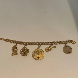 Vintage COLLECTIBLE 1960s Monet Gold Tone Double Link Charm Bracelet 7” - Picture 1 of 9