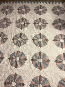 Vintage Handmade Dresden Plate Patchwork Quilt Scalloped Cone Edging 79” X 82” - Picture 1 of 11