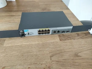 HP 2530-8G PoE+ Switch J9774A - Picture 1 of 4