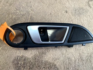 MANIJA PUERTA INTERIOR OFFSIDE TRASERO FORD ECOSPORT MK1 1.0L (2014-17) 8A61A22600 - Imagen 1 de 12