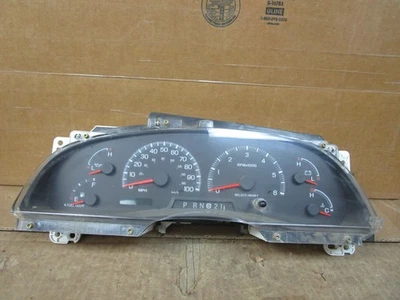 Cuadro de instrumentos velocímetro Ford F150 00 01 2000 millas desconocidas yl3f10849ca Foto 1 de 2