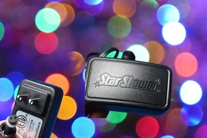 Enchufe adaptador de corriente Star Shower Motion Laser Light Show 5V 2A - Imagen 1 de 5