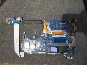 Placa madre Lenovo V330-15IKB i5 8250U 1,6 GHz 4 GB RAM P/N 5B20Q60051 OK REF H77 - Imagen 1 de 4