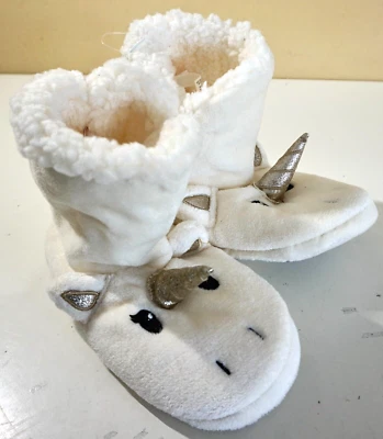 JUSTICE KIDS UNICORN THEMED HIGH TOP SLIPPERS WHITE LARGE (6-7) NEW W/O TAG!!! - Image 1 of 4