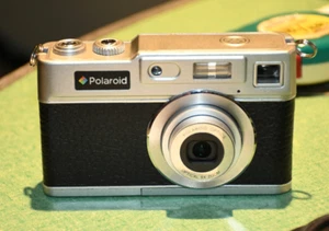 Getestet Polaroid iE827 Retro 18MP Digitalkamera Schläger Karte Kabel Leder #pol5 - Bild 1 von 12