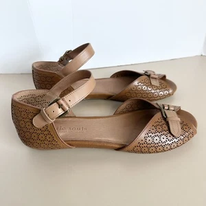 Kenneth Cole Gentle Souls Bessie Flat Sandals Brown Leather Size 11M EUC - Picture 1 of 11