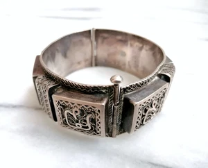 ANTICO BRACCIALE RIGIDO TUAREG LAVORAZIONE A CASSETTONI, MAROCCO, 1900. - Foto 1 di 24