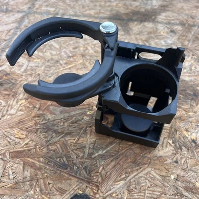 96-02 Mercedes-Benz W210 cup holder E320 E300 E240 E420 E430 E280 E55 AMG - Image 1 of 4