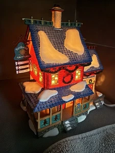Departamento de Casa de Navidad 56 North Pole Series "Northwind Knitters" (2 piezas) - Imagen 1 de 12