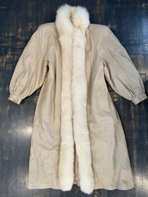 Gabardina vintage Thermolite grande de cuero beige con escote de piel de zorro Foto 1 de 4