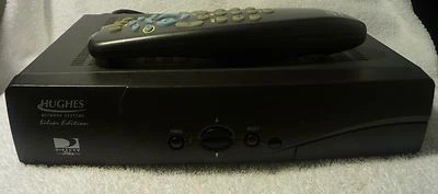 Hughes Network System  DirecTV Plus SD Satellite Receiver HIRD-E1 w/ Remote - Image 1 of 4