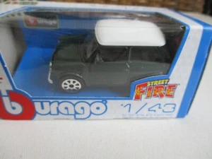 MINIATURE MINI COOPER BICOLORE BBURAGO 1/43 - Imagen 1 de 4