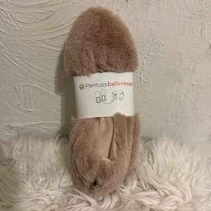 Pantuss Ballerinas Blush Pink Faux Fur Herbal Warming Slippers W Sz medium/NEW - Picture 1 of 10