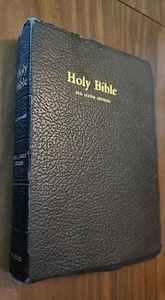 Vintage HOLY BIBLE KJV Black Leatherette Mid-century Red Letter - Bild 1 von 11