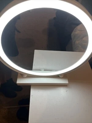 New Vierose 13 x 13 LED Vanity mirror - Image 1 of 2