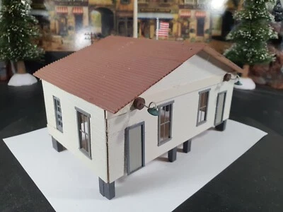 O Scale Wood Building make with it what you like, Police, Mining, Fishing. - Image 1 of 4