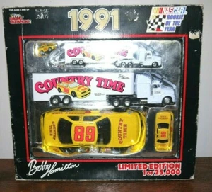 NASCAR 1991 BOBBY HAMILTON #68 COUNTRY TIME BOXED DIE CAST SET NEU!!! - Bild 1 von 4