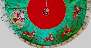AWESOME 50" GREEN SATIN & RED VELVET SANTA SLEIGH REINDEER CHRISTMAS TREE SKIRT - Picture 1 of 10