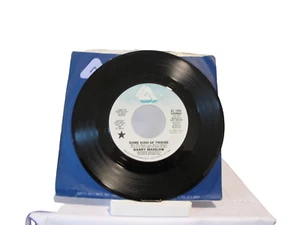 45 RECORD - BARRY MANILOW - SOME KIND OF FRIEND - Imagen 1 de 1