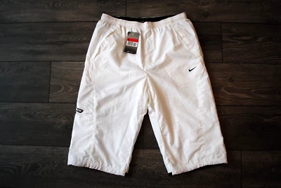 NUEVO CON ETIQUETAS NIKE PANTALONES CORTOS LARGOS ATLÉTICOS VINTAGE 2004 COLOR BLANCO GRIS ETIQUETA TALLA PARA HOMBRE GRANDE Foto 1 de 4