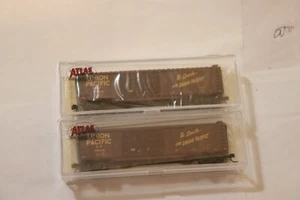 N SCALE 2 PC LOT ATLAS 50' DOUBLE DOOR BOX CAR " UNION PACIFIC " - Picture 1 of 3