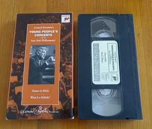 Young People's Concerts Leonard Bernstein HUMOR IN MUSIC/ What is A Melody (VHS) - Bild 1 von 3