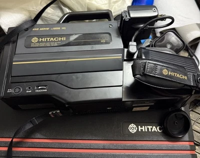 Hitachi VM-1200E Vintage VHS Camcorder con valigetta ( pari al nuovo!) - Photo 1/4