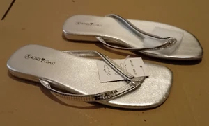 Children’s Silver Embellished Flip Flops, Size: Variable, New - Picture 1 of 4