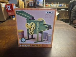 Ertl Antique Corn Sheller 1/8 Scale Diecast Green And Yellow #5060 - Picture 1 of 5