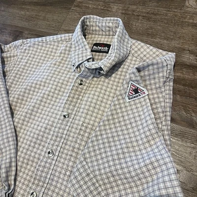 Camisa Bulwark Para Hombre Mediana FR Abotonada Resistente al Llama Ropa de Trabajo a Cuadros Foto 1 de 4