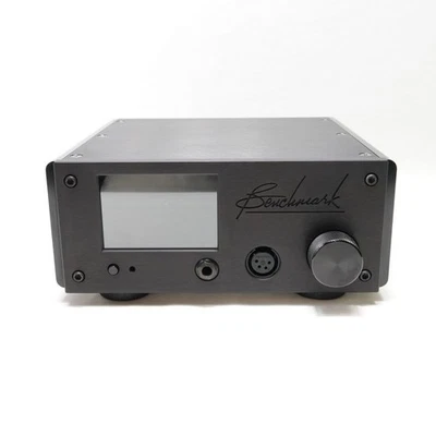 Benchmark HPA4 Negro Referencia Amplificador de Auriculares/Preamplificador de Línea Usado Foto 1 de 4