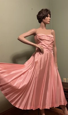 Vintage 50’s Peach Taffeta Strapless Fit/Flare Corseted Ball Gown/Formal/Prom - Image 1 of 4