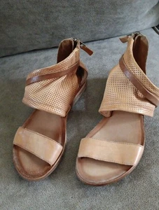Miz Mooz - Wildleder Leder Gladiator Slouchy Sandalen perforiert beige Gr. 37 - Bild 1 von 6