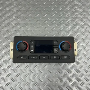 03-07 GMC Sierra Silverado Temperature Climate Control A/C 10367041 - Picture 1 of 10