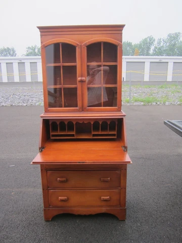 VTG 40'S-50'S MAPLE SLANT FRONT DESK W/TOP SHELVES, READ ALL, no ship Cover