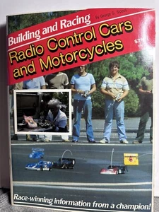 Coches y motocicletas de radio control de construcción y carreras de George Siposs - Imagen 1 de 3