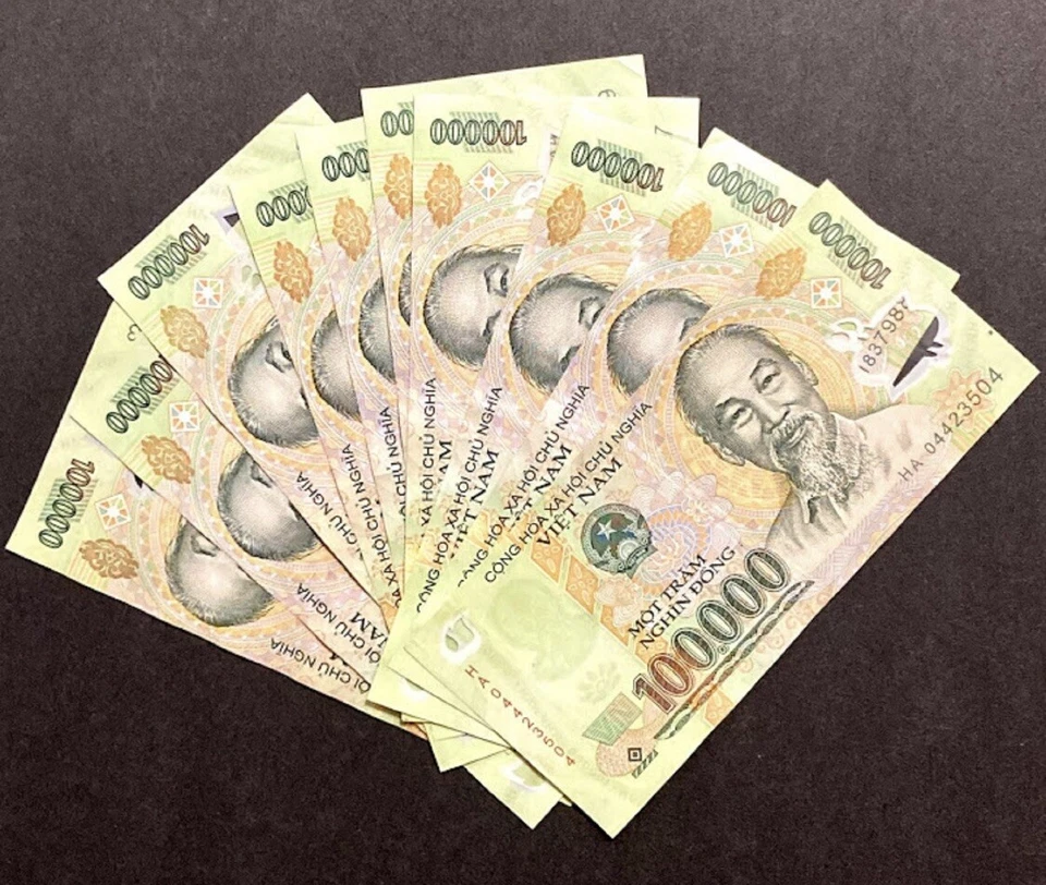 One Million Vietnamese Dong: Ten (10) x 100,000 VND Polymer Banknotes CIR - Image 1 of 4