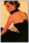 Postkarte Brünette weiblich Pinup mit sonnenverwöhnten Wangen in schwarzem Cocktailkleid