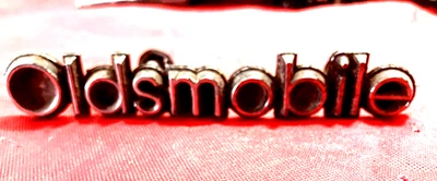 Placa de identificación Oldsmobile Cutlass Grille. Año desconocido Foto 1 de 2